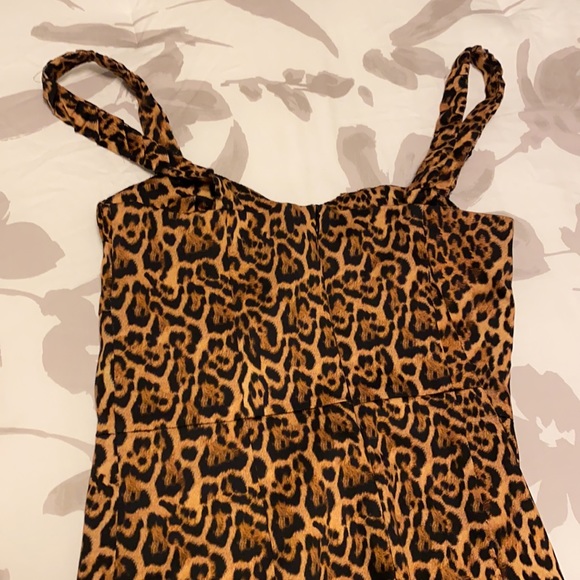 𝗡𝗪𝗧 𝗭𝗮𝗿𝗮 • Animal Print Dress - Picture 15 of 16